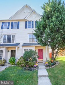 42813 Pilgrim Sq, Chantilly, VA, 20152