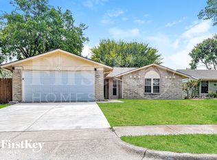 710 Ravencroft Dr, Garland, TX 75043