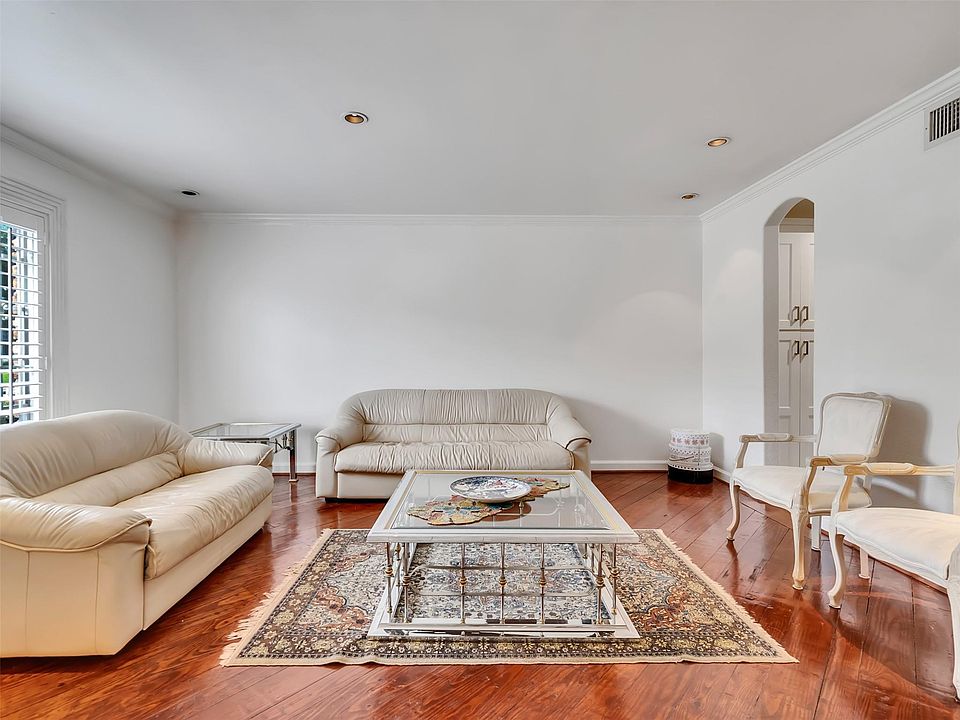 1st image of 2121 Fountain View Dr #H1