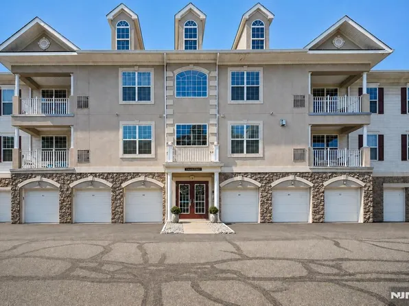 3 Slate Ct APT D1, Little Falls, NJ 07424