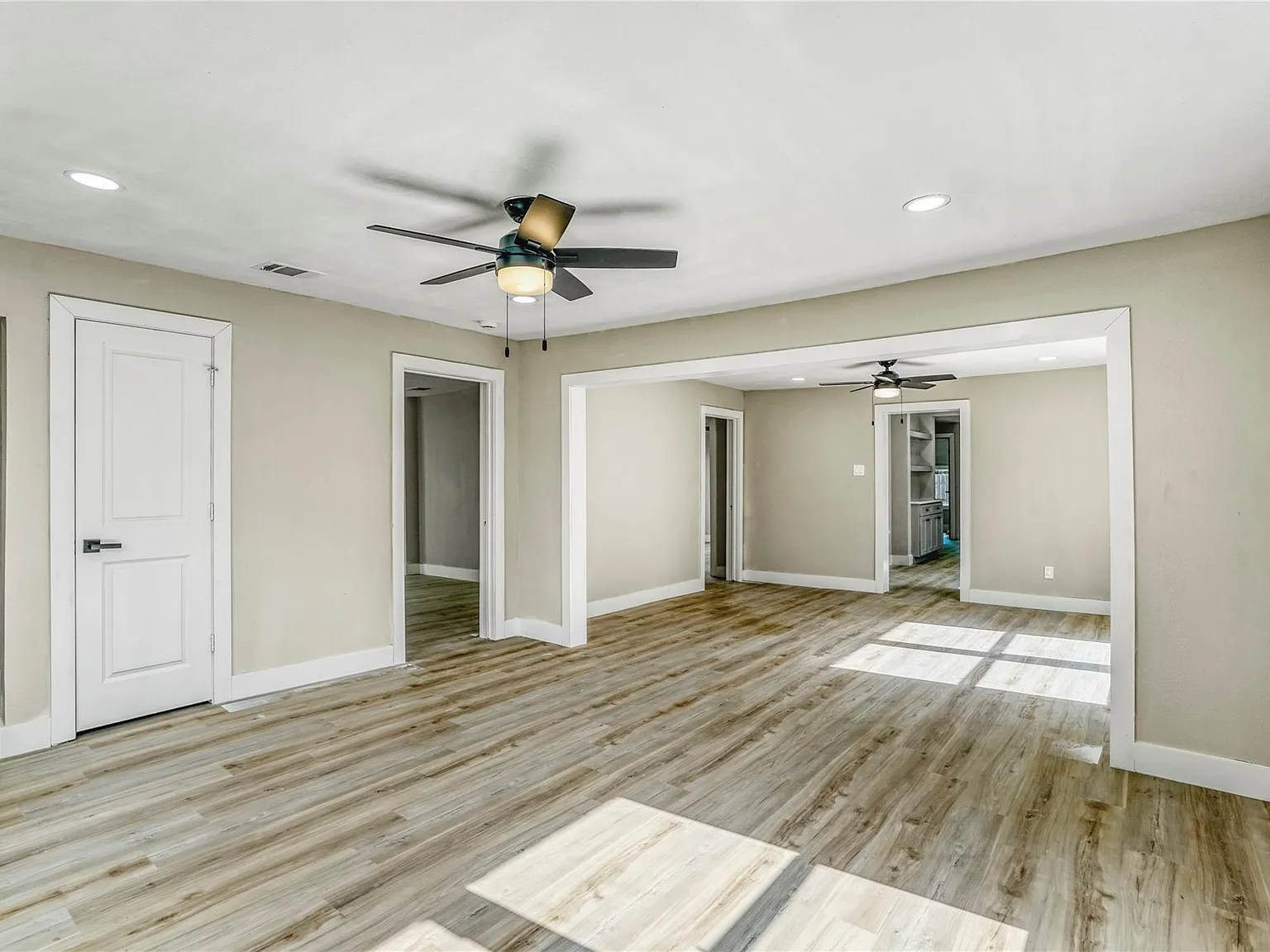 3 bed, 2.0 bath, 1502 sqft, $1,750 — Photo 3