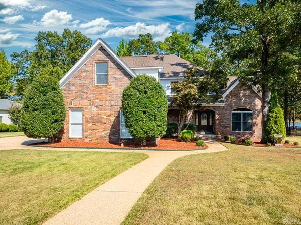 110 Southshore Dr, Maumelle, AR 72113