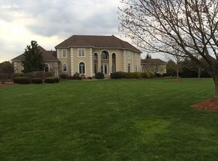 7054 Meadowlands Ave NW, North Canton, OH 44720