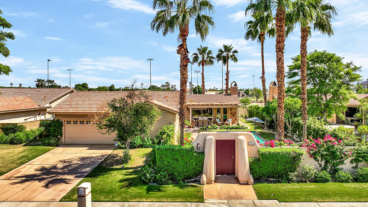 Building Photo - 78825 Via Ventana
