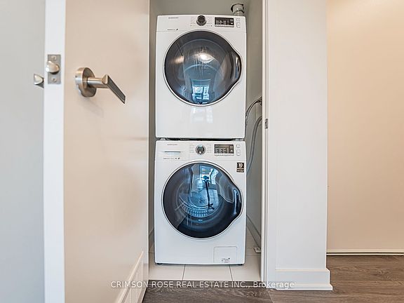5th image of 195 Redpath Ave #3210
