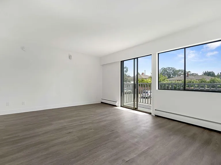 3187 Shelbourne St #107 — Photo 12