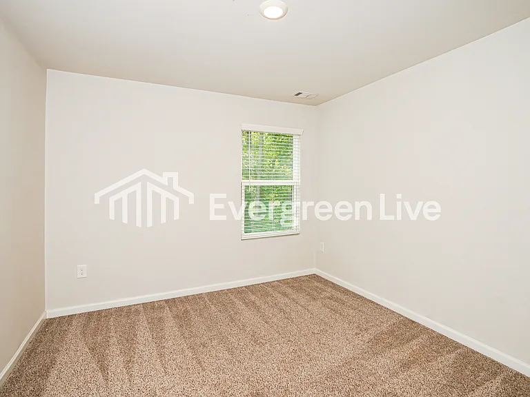 110 Chapleau Ln — Photo 12