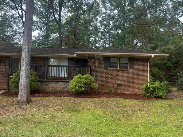 302 Hazelwood Dr, Florence, AL 35633