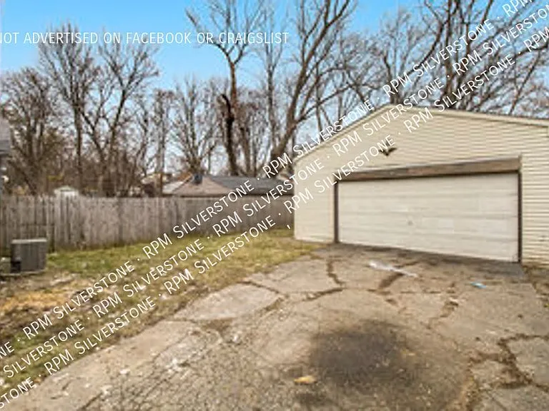 30 N Sanford St — Photo 27