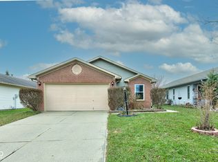 1678 Farm Meadow Dr, Greenwood, IN 46143