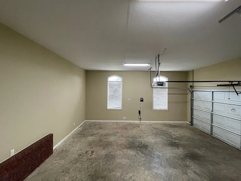 202 Sommer Brooke Way — Photo 37