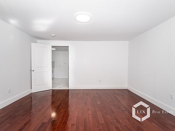 2nd image of 518 E 8th St #3R