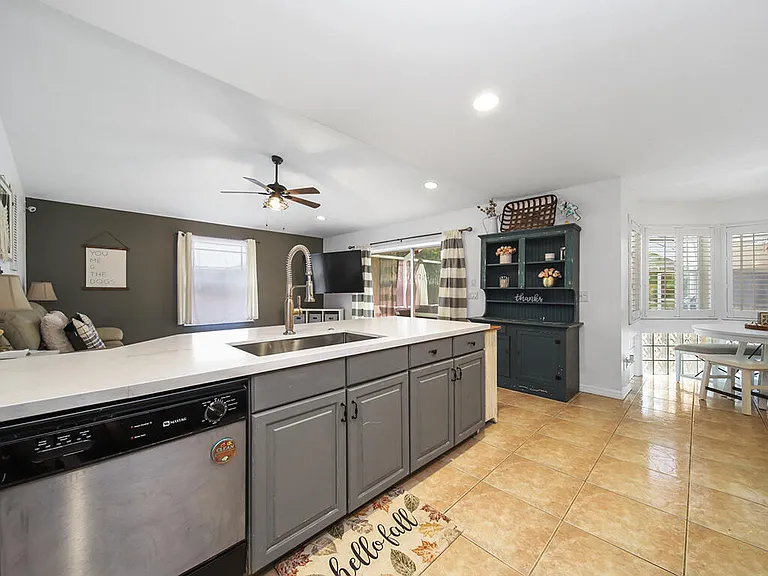 3051 SW Earl Ave — Photo 8