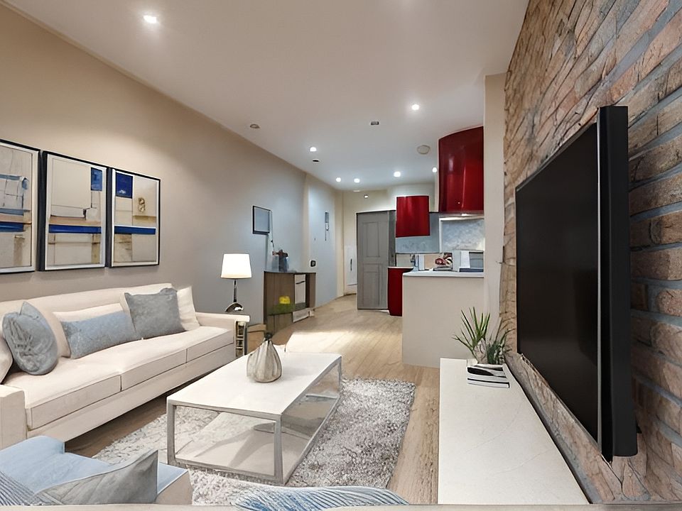 1st image of 610 E 9th St APT 1