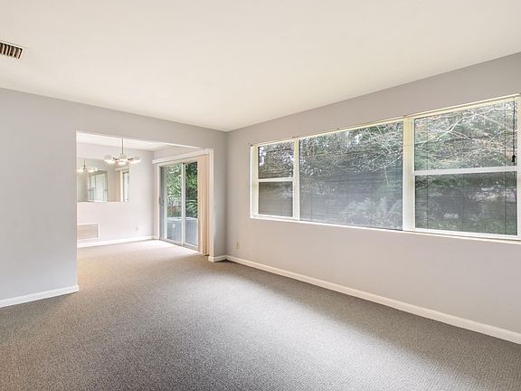 4th image of 3815 Yarborough Dr