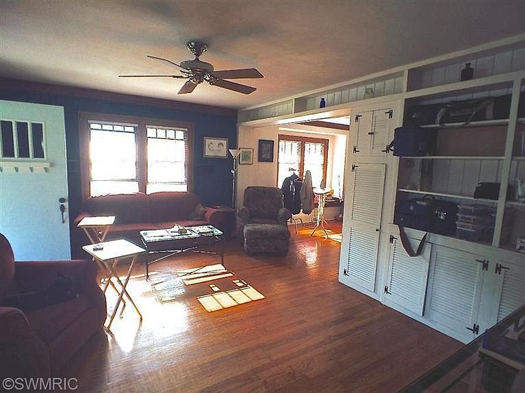 1st image of 1236 Marion Ave