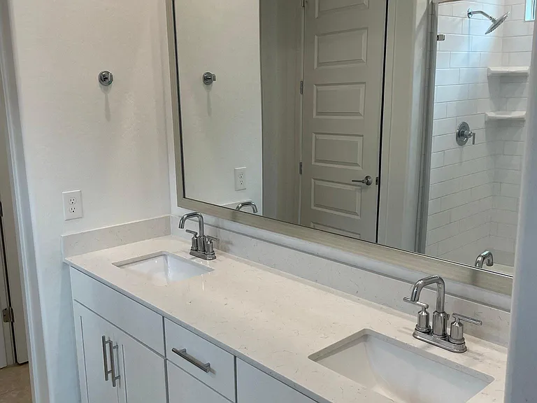 1090 E Marlin Dr — Photo 8