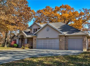10110 Bluffview Ave, Effingham, IL 62401