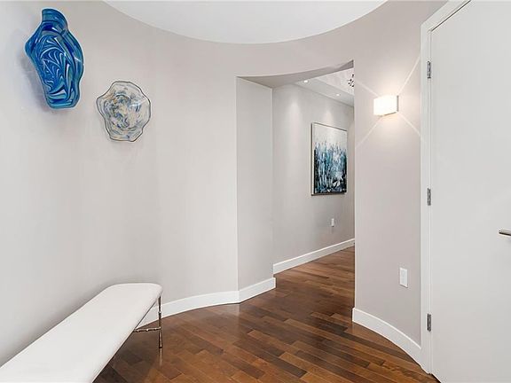 4th image of 1 W Exchange St Unit 2904