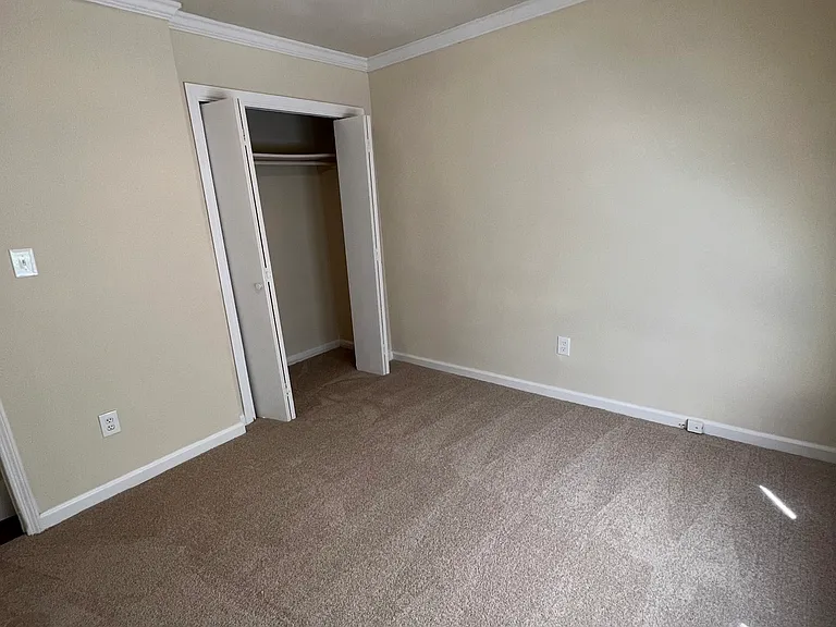 1555A Oakpointe Dr SW #A — Photo 15