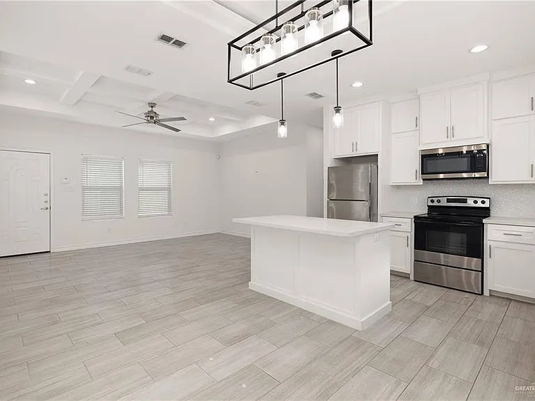 913 W Kohala Ave #3 — Photo 7