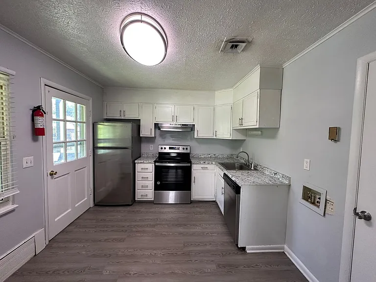 1200 Craigmont Dr — Photo 25