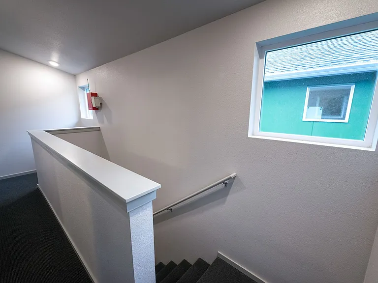 Elegant, Efficient Studios in Beautiful Delridge! — Photo 21