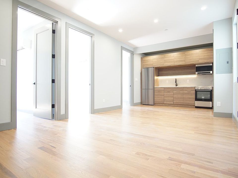 1st image of 2813 Tilden Ave #D