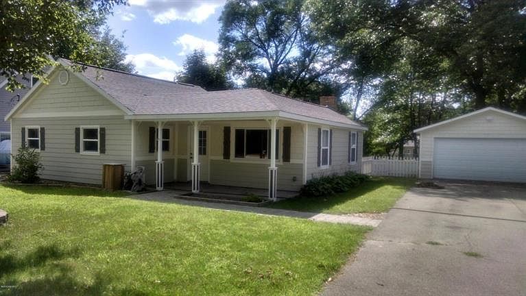 1st image of 2269 Edgewater Dr NE