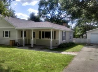 2269 Edgewater Dr NE, Grand Rapids, MI 49525