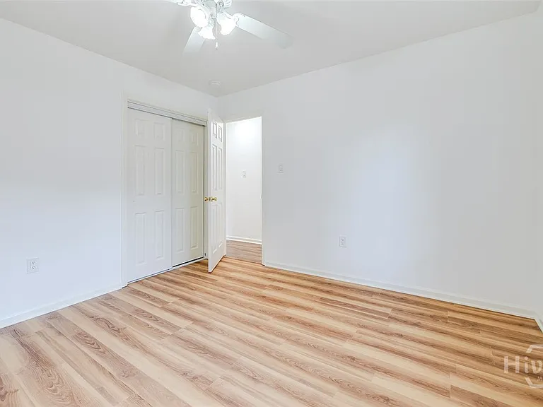 108 Village Lake Dr — Photo 31