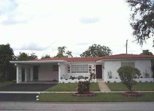 1st image of 1285 NE 138th St