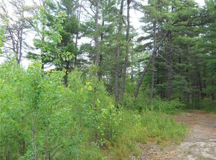 5 Bean St, Hollis Center, ME 04042