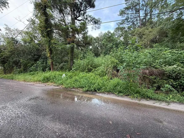 5640 Mickler Dr, Orange, TX 77632