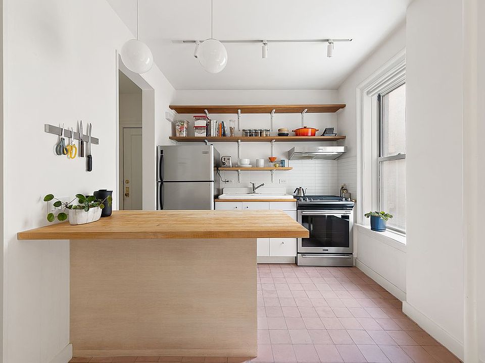 1st image of 683 41st St APT 25
