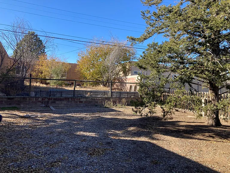 1237 Princeton Dr NE — Photo 4