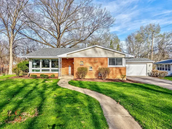 1218 Gladys Ave, Morris, IL 60450