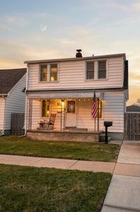 1519 Chestnut St, Wyandotte, MI, 48192