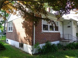 357 Stonybrook Rd, Stratford, CT 06614