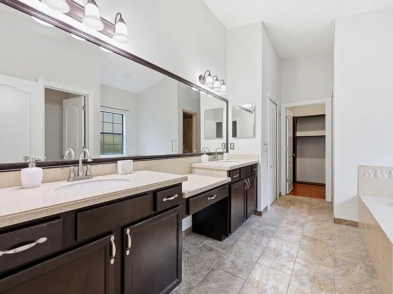 4830 Boat Landing Dr — Photo 29