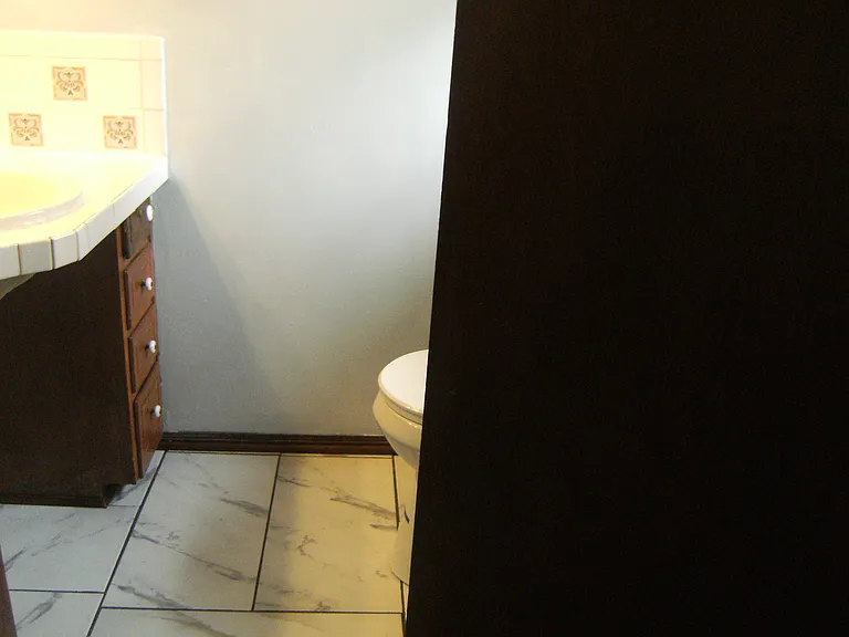 1/4 bath