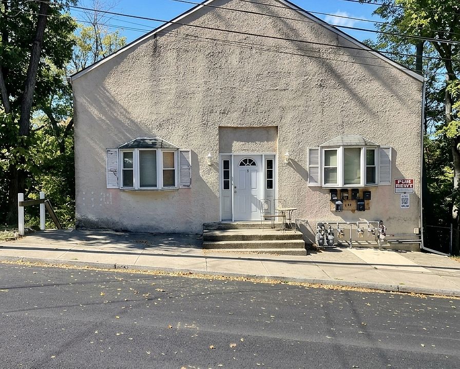 1st image of 646 Ridge St APT 5