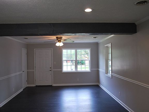 4th image of 274 Chapman St