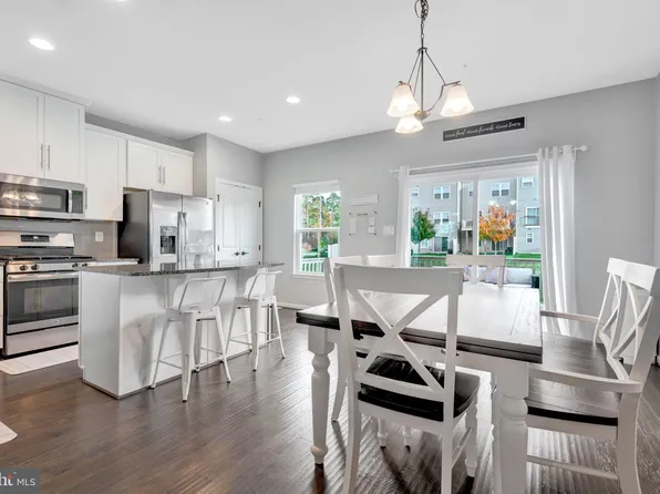 8319 Eagle St, Glen Burnie, MD 21060