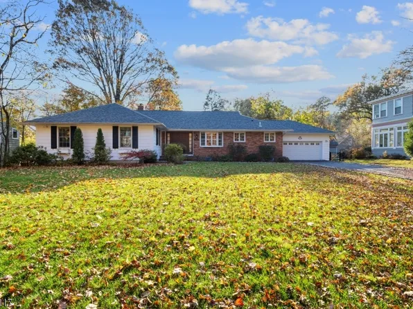 372 Hartford Rd, South Orange Village Twp., NJ 07079
