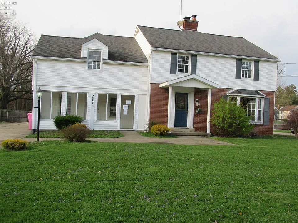 1st image of 850 Arlington Ave