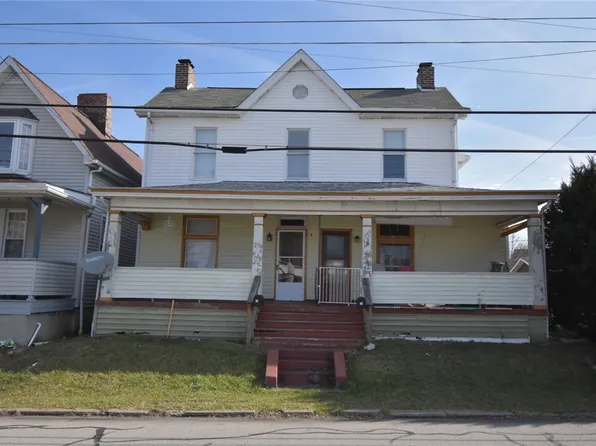 26-28 Homestead Ave, Scottdale, PA 15683
