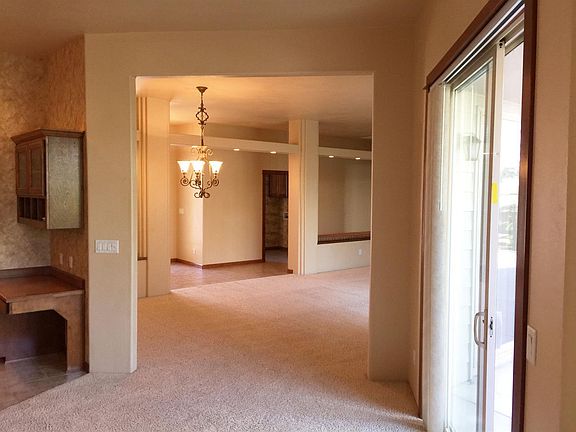 4th image of 149 Bellerive Dr