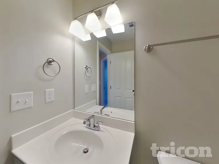 704 Finse Dr — Photo 14