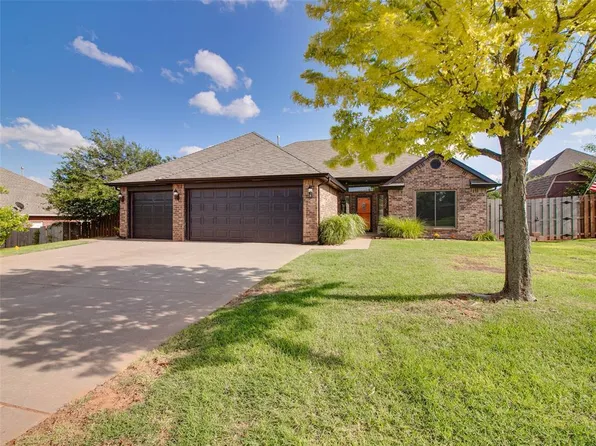 1016 Lincoln Ave NW, Piedmont, OK 73078
